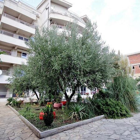 Blue Sky Apartment Petrovac Exterior foto